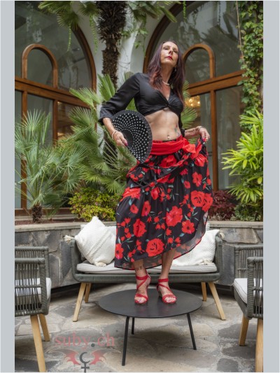 suby-balmer-iberostar-flamenco Suby Balmer dancing Flamenco at the Iberostar Mencey, Santa Cruz de Tenerife.